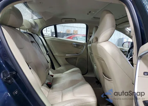 2013 Volvo S60 T5 z USA, uszkodzony, nr VIN YV1612FS5D2198963